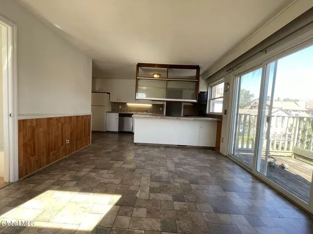 $1,300 | 1725 Union Street, Schenectady, NY 12309