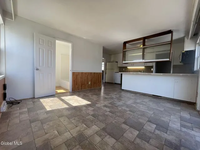 $1,300 | 1725 Union Street, Schenectady, NY 12309