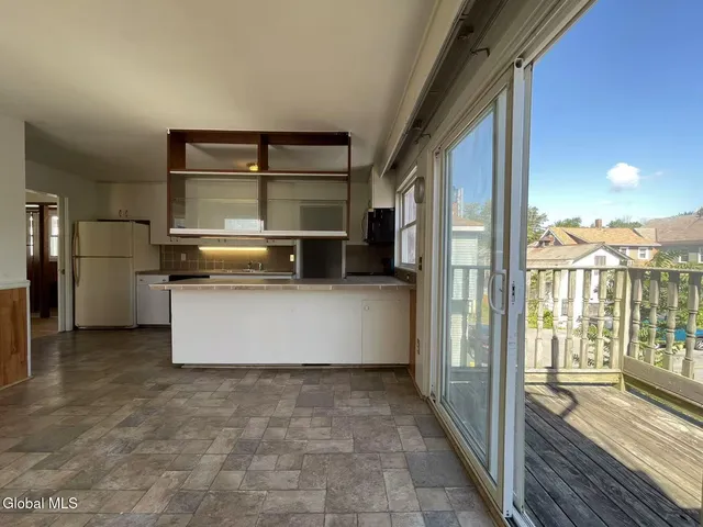 $1,300 | 1725 Union Street, Schenectady, NY 12309