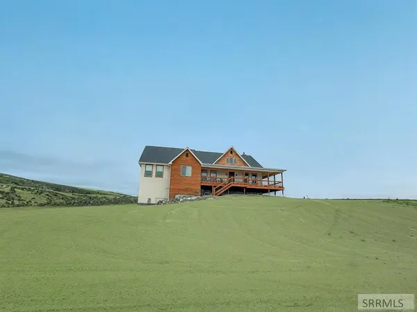 $1,100,000 | 1287 East 1090 North, Shelley, ID 83274