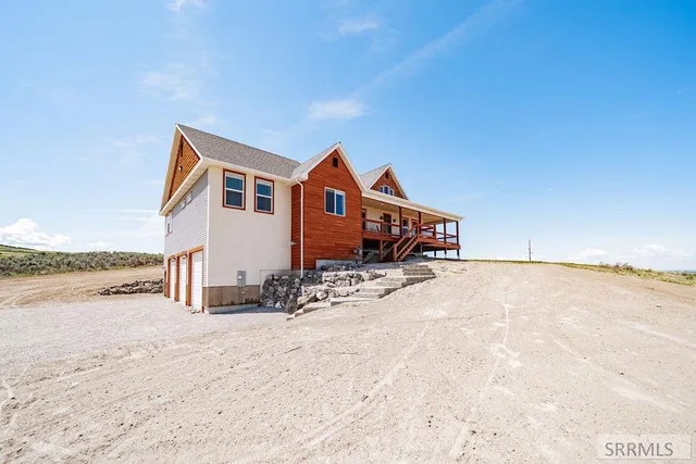 $1,100,000 | 1287 East 1090 North, Shelley, ID 83274