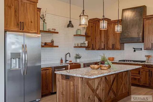 $1,100,000 | 1287 East 1090 North, Shelley, ID 83274