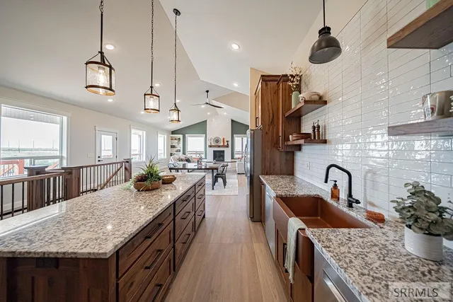 $1,100,000 | 1287 East 1090 North, Shelley, ID 83274