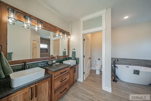 $1,100,000 | 1287 East 1090 North, Shelley, ID 83274