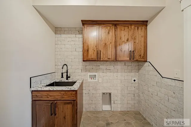 $1,100,000 | 1287 East 1090 North, Shelley, ID 83274