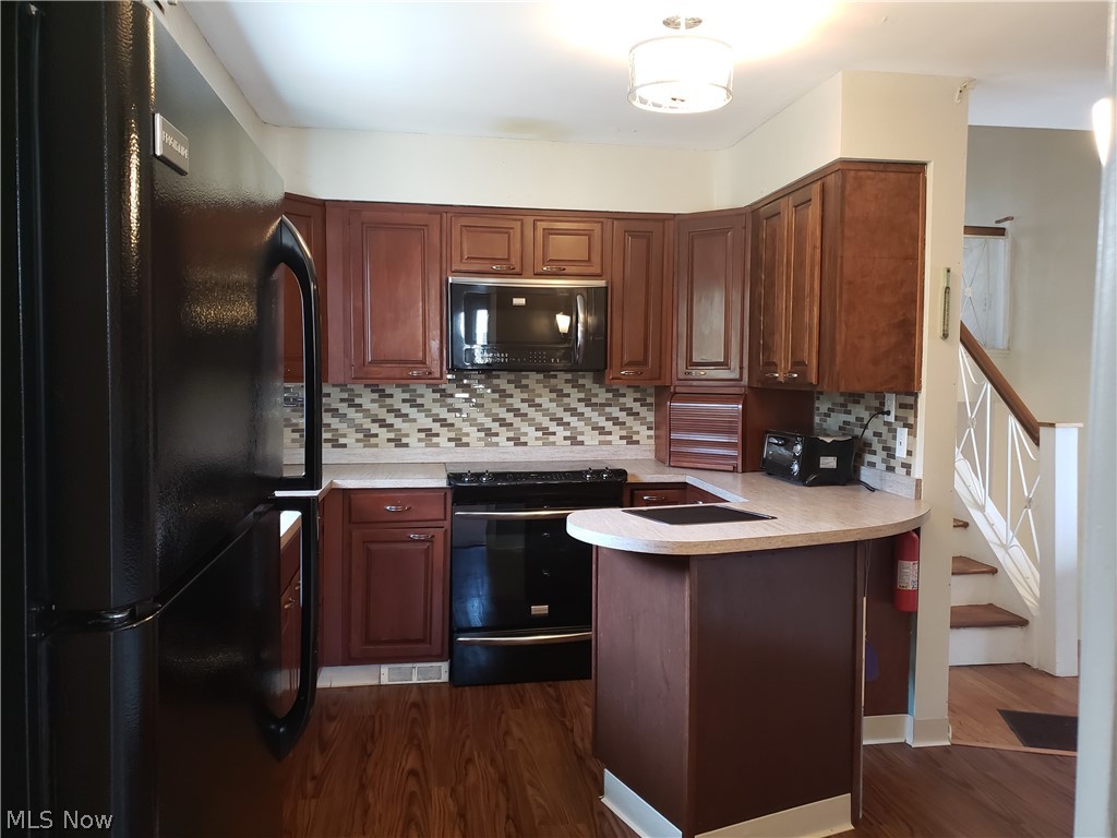14000 Southington Road Cleveland, OH 44120 - Photo 8 of 19 Gallery Image 8