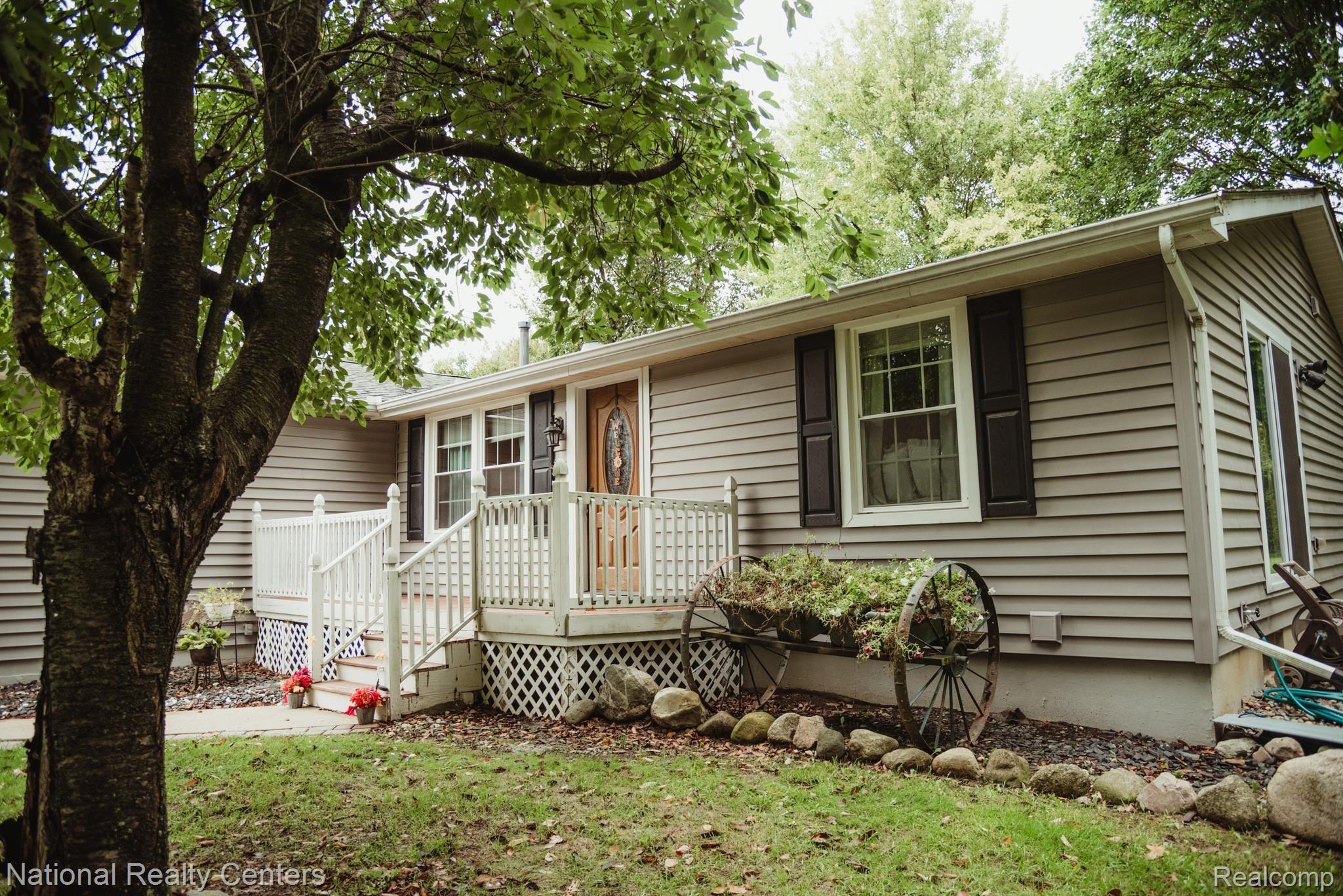 6159 Golf Club Road Howell, MI 48843 - Photo 1 of 32 gc33.jpg