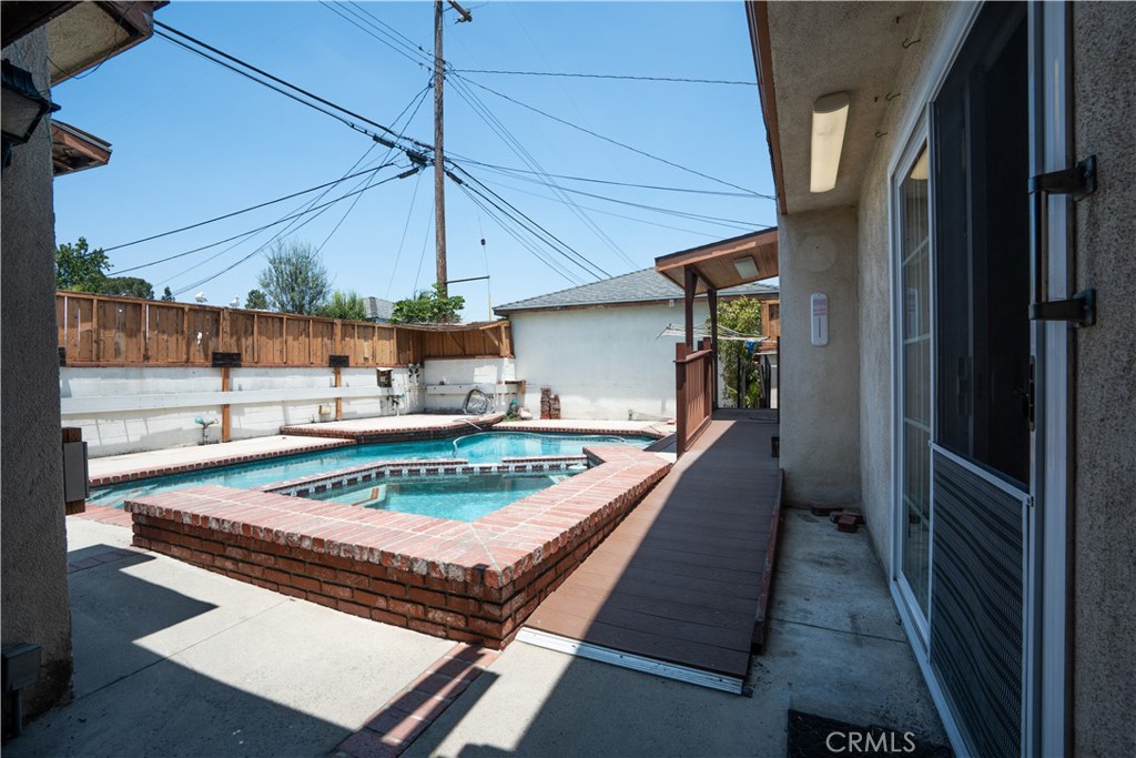 12315 Pomering Road Downey, CA 90242 - Photo 39 of 46