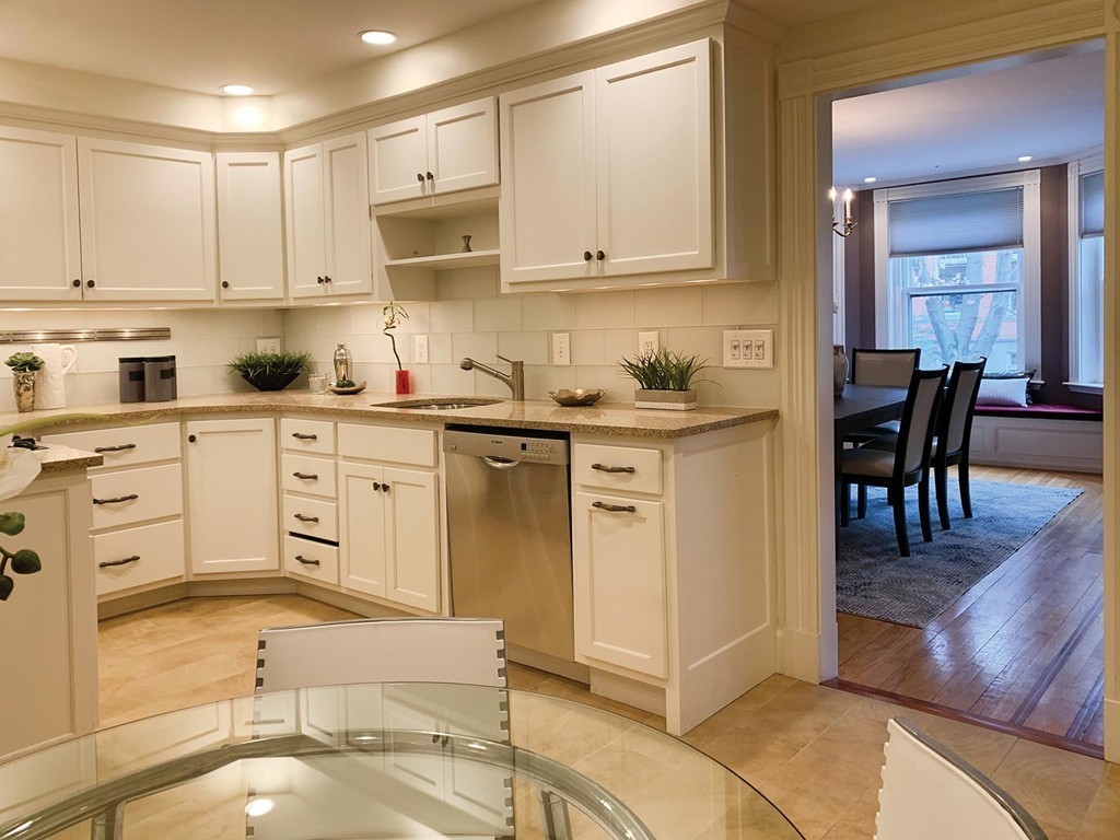 14 Warwick Road, Unit 2 Brookline, MA 02445 - Photo 7 of 14
