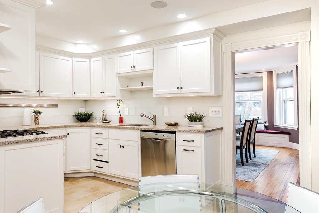 14 Warwick Road, Unit 2 Brookline, MA 02445 - Photo 8 of 14