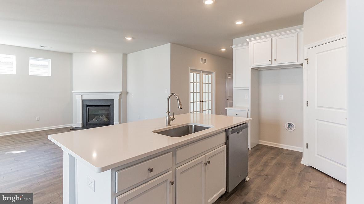 33 Walton Way Delanco, NJ 08075 - Photo 5 of 29