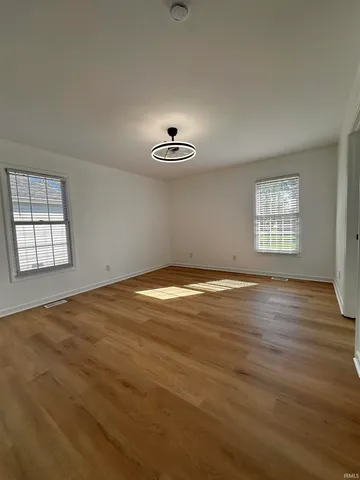 $2,100 | 8477 Countrywood Court, Newburgh, IN 47630