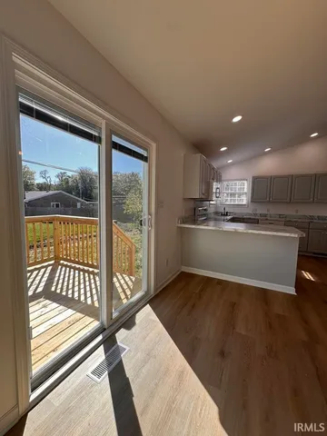 $2,100 | 8477 Countrywood Court, Newburgh, IN 47630