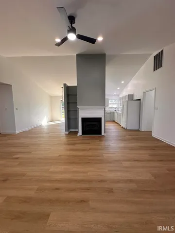 $2,100 | 8477 Countrywood Court, Newburgh, IN 47630