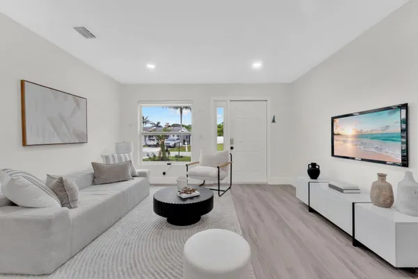 $439,000 | 1115 Stillwater Drive, Jupiter, FL 33458