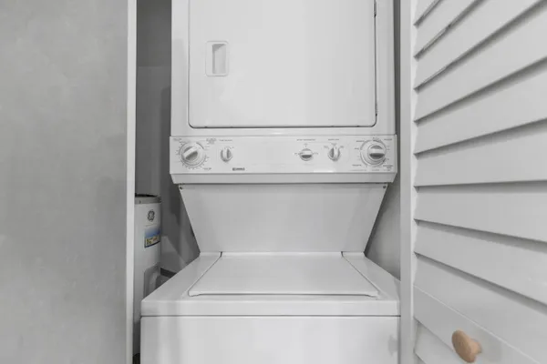 $439,000 | 1115 Stillwater Drive, Jupiter, FL 33458