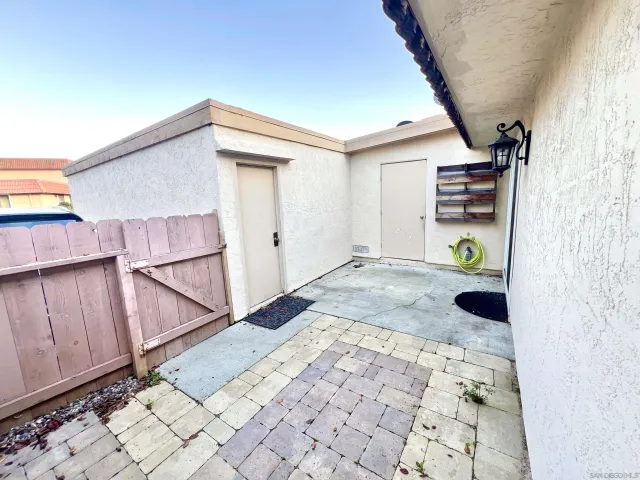 a view of an entryway