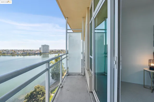 $719,000 | 1 Lakeside Drive, Unit 1010, Oakland, CA 94612