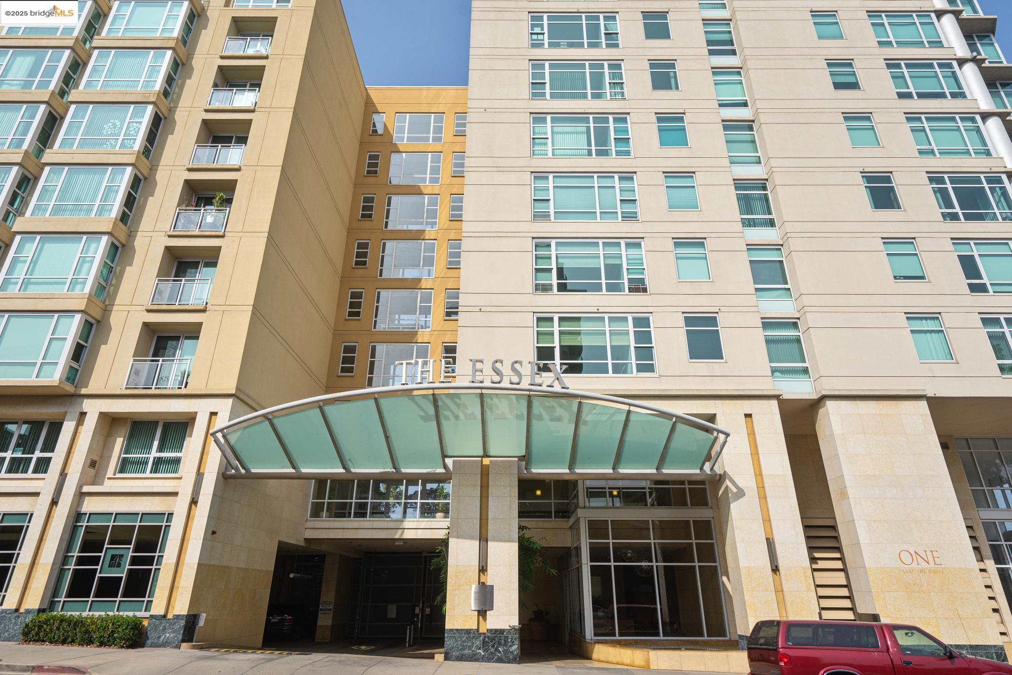 1 Lakeside Drive, Unit 1010 Oakland, CA 94612 - Photo 32 of 47 View of apartment building / complex