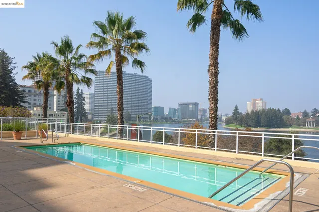 $719,000 | 1 Lakeside Drive, Unit 1010, Oakland, CA 94612