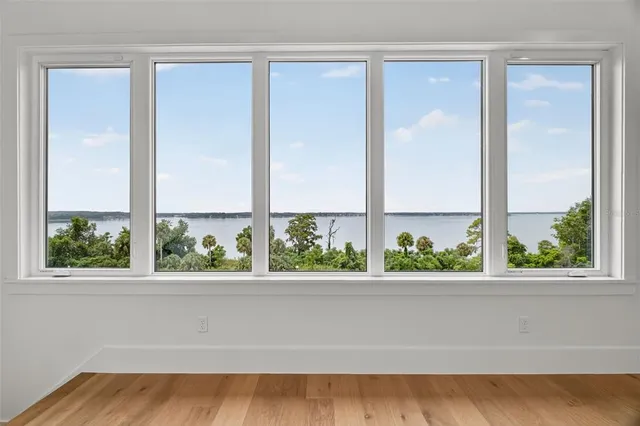 $1,995,000 | 576 Casey Loop Mount, Mount Dora, FL 32757