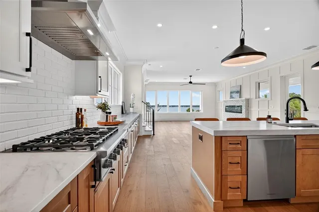 $1,995,000 | 576 Casey Loop Mount, Mount Dora, FL 32757