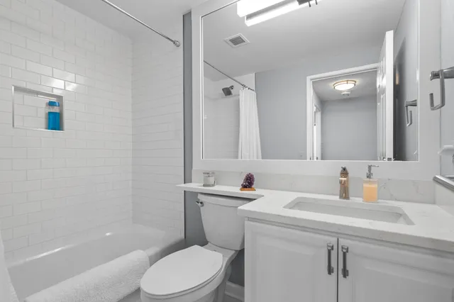 $390,000 | 127 Campau Avenue Northwest, Unit 1714, Grand Rapids, MI 49503