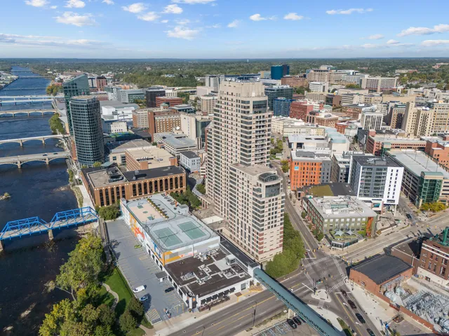 $390,000 | 127 Campau Avenue Northwest, Unit 1714, Grand Rapids, MI 49503