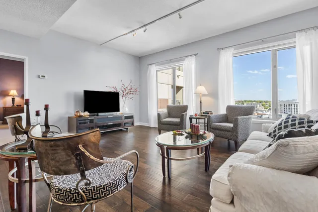 $390,000 | 127 Campau Avenue Northwest, Unit 1714, Grand Rapids, MI 49503