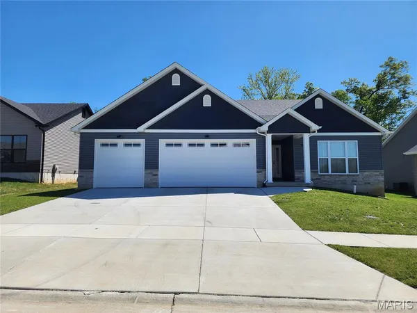 $439,900 | 2452 French Drive, Herculaneum, MO 63048