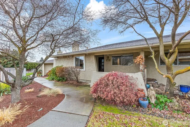 $325,000 | 611 North 50th Avenue, Unit 14, Yakima, WA 98908