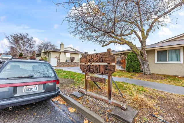 $325,000 | 611 North 50th Avenue, Unit 14, Yakima, WA 98908