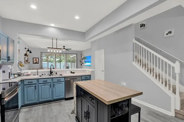 $2,200 | 5036 Pond Ridge Drive, Riverview, FL 33578