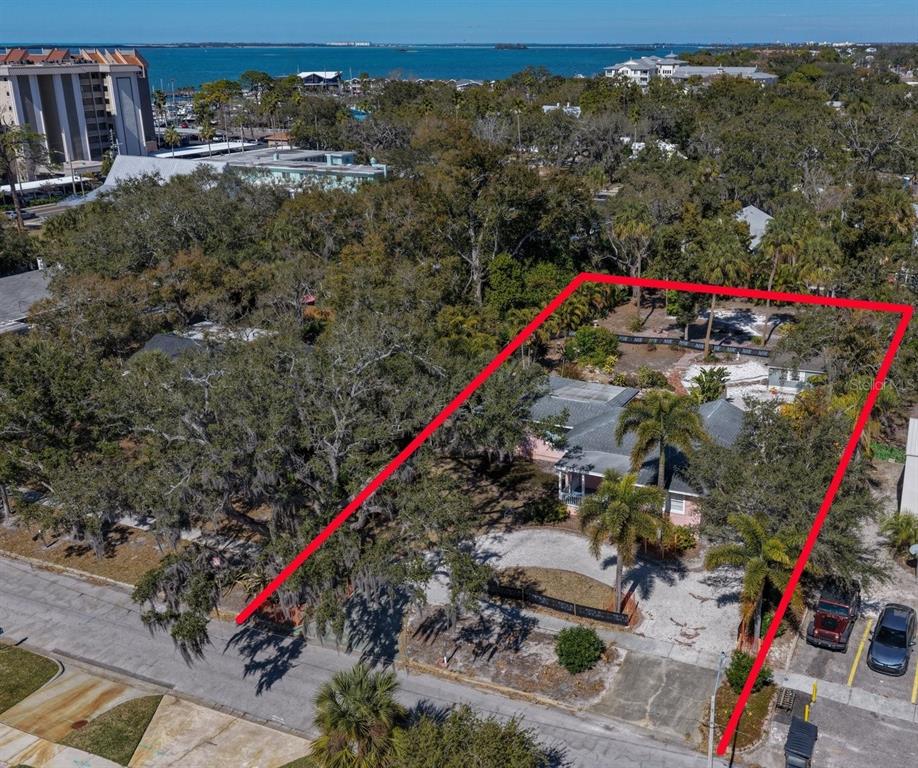 240 President Street Dunedin, FL 34698 - Photo 2 of 19