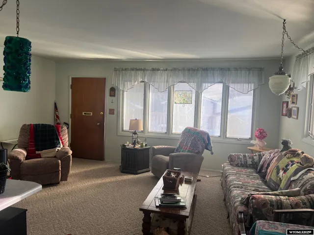 $219,500 | 193 Los Altos Drive, Rawlins, WY 82301