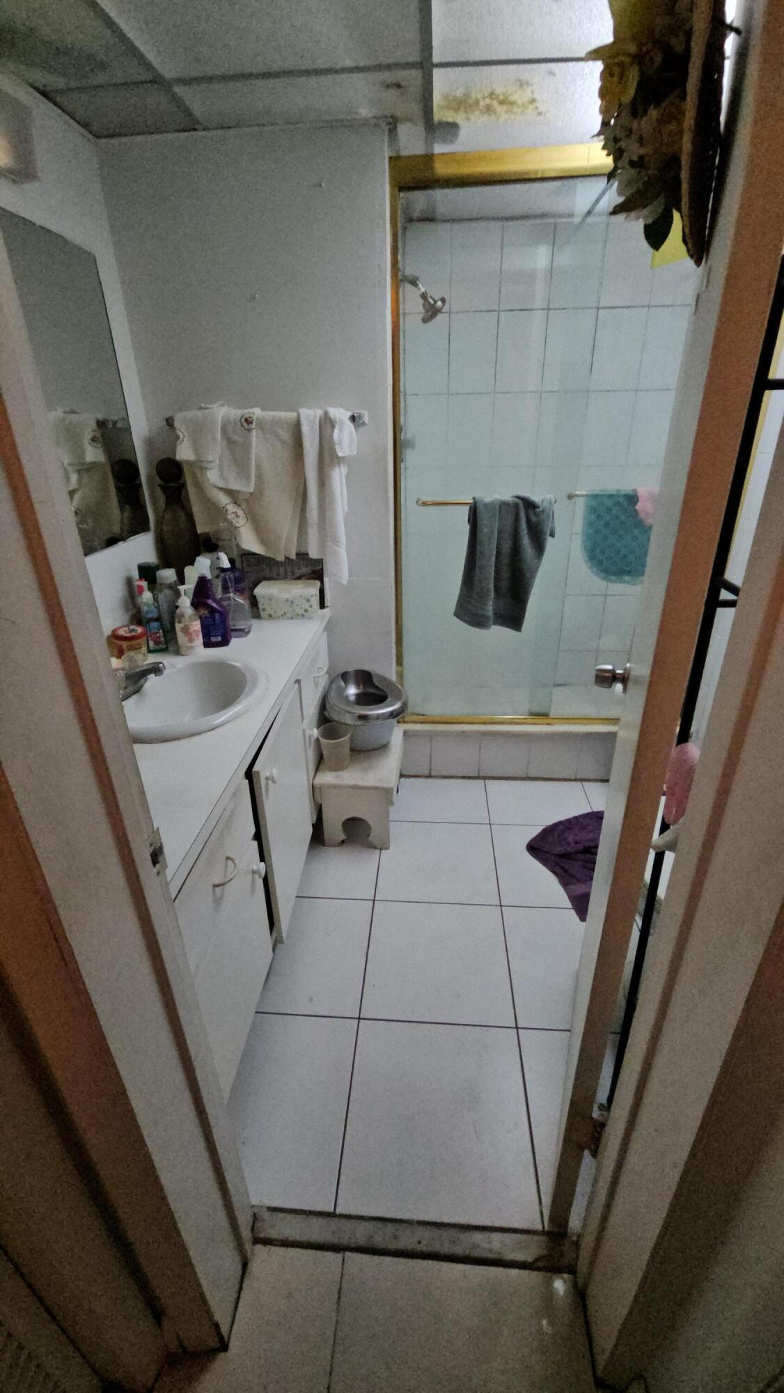 616 Northwest 13th Street, Unit 17 Boca Raton, FL 33486 - Photo 16 of 17 MASTER BATHROOM