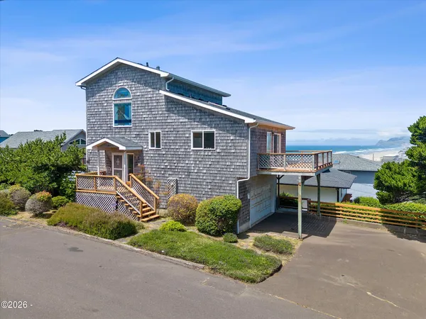 $615,000 | 935 Southwest 7th Street, Lincoln City, OR 97367