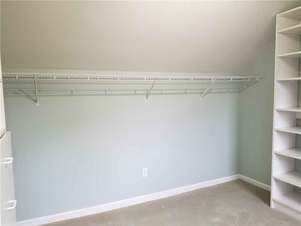 75 Taylor Road Portsmouth, RI 02871 - Photo 23 of 38