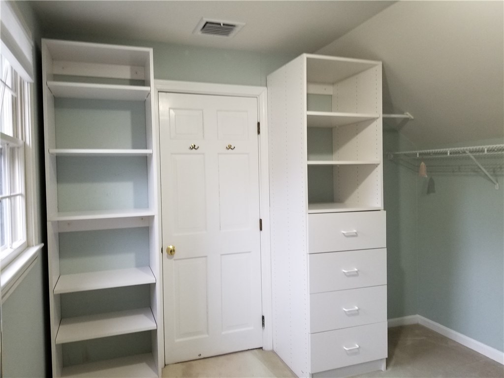 75 Taylor Road Portsmouth, RI 02871 - Photo 24 of 38