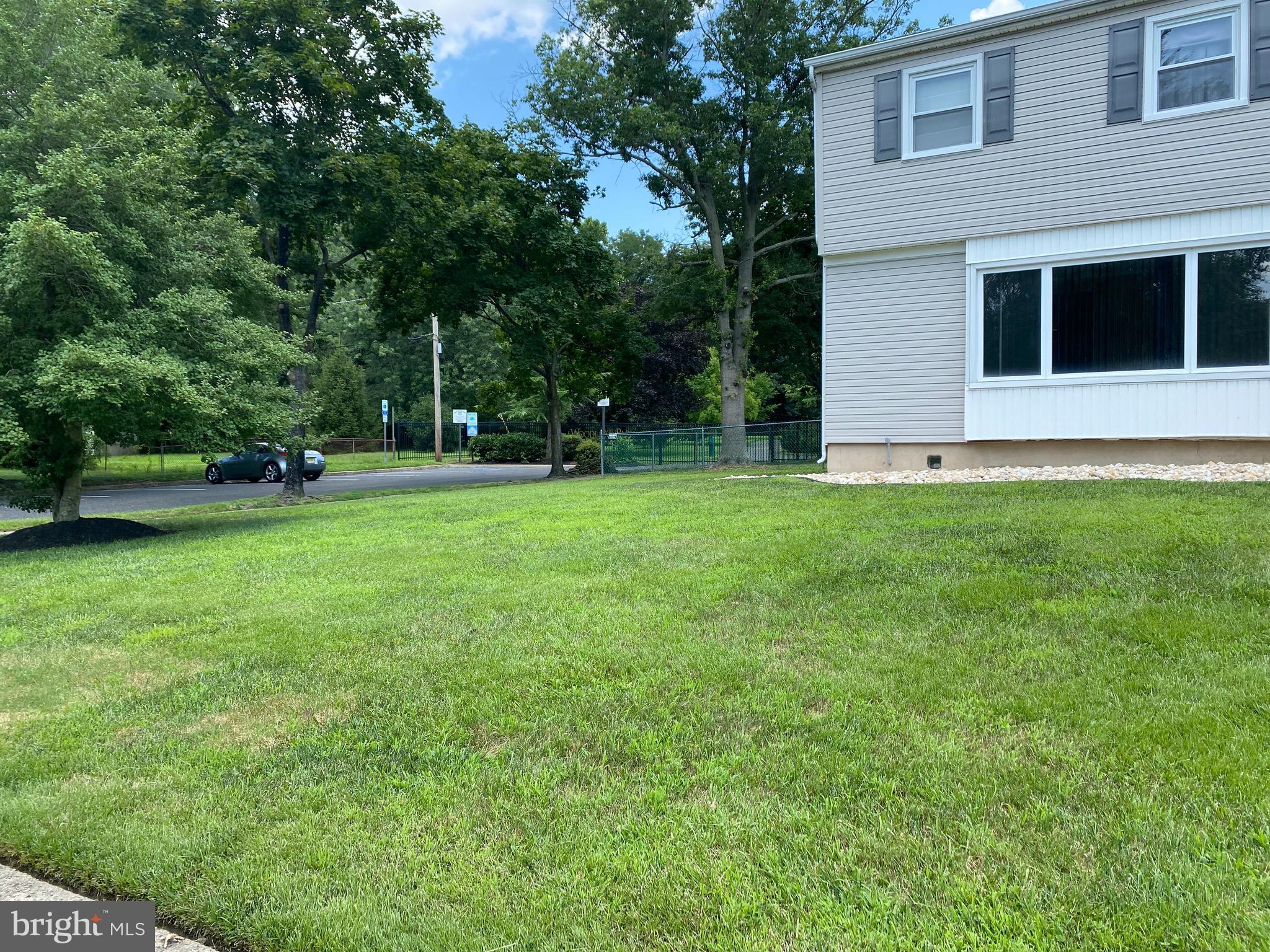 142 Lafayette Road Beverly, NJ 08010 - Photo 3 of 30