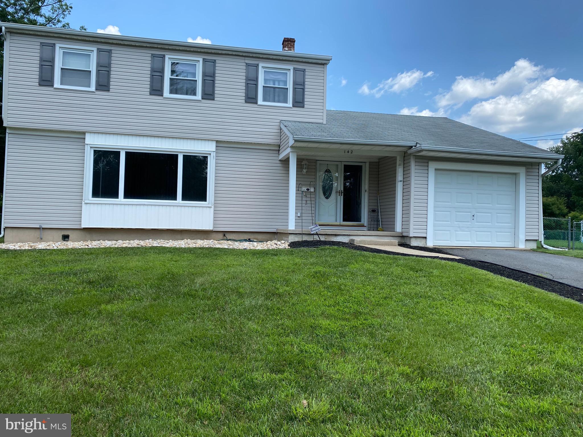 142 Lafayette Road Beverly, NJ 08010 - Photo 4 of 30