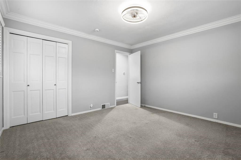 1013 El Rancho Drive Pittsburgh, PA 15220 - Photo 18 of 36