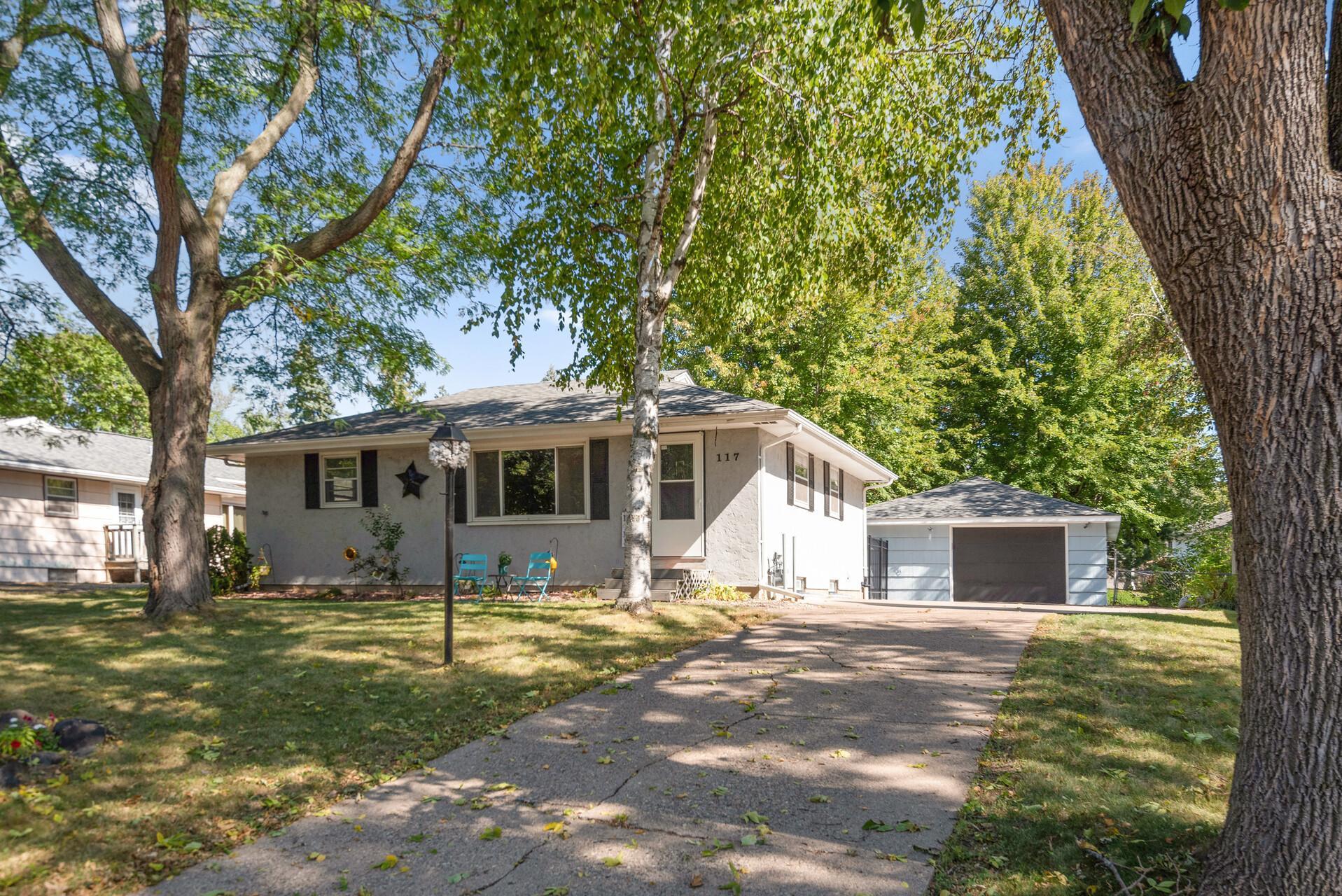 117 Gresham Avenue North, Oakdale, MN 55128 Compass