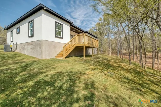 a view of a wooden fence