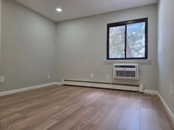 $2,350 | 645 Cricket Lane, Woodbridge, NJ 07095