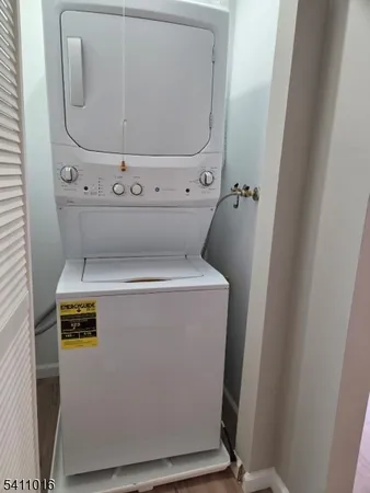 $2,350 | 645 Cricket Lane, Woodbridge, NJ 07095