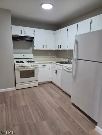 $2,350 | 645 Cricket Lane, Woodbridge, NJ 07095