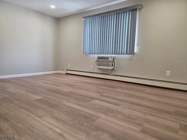 $2,350 | 645 Cricket Lane, Woodbridge, NJ 07095