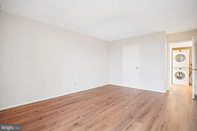 $2,050 | 2300 Pimmit Drive, Unit 1012, Falls Church, VA 22043