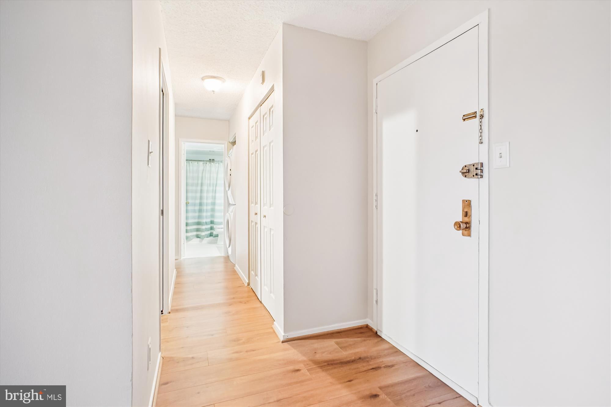 2300 Pimmit Drive, Unit 1012 Falls Church, VA 22043 - Photo 3 of 34 Entry